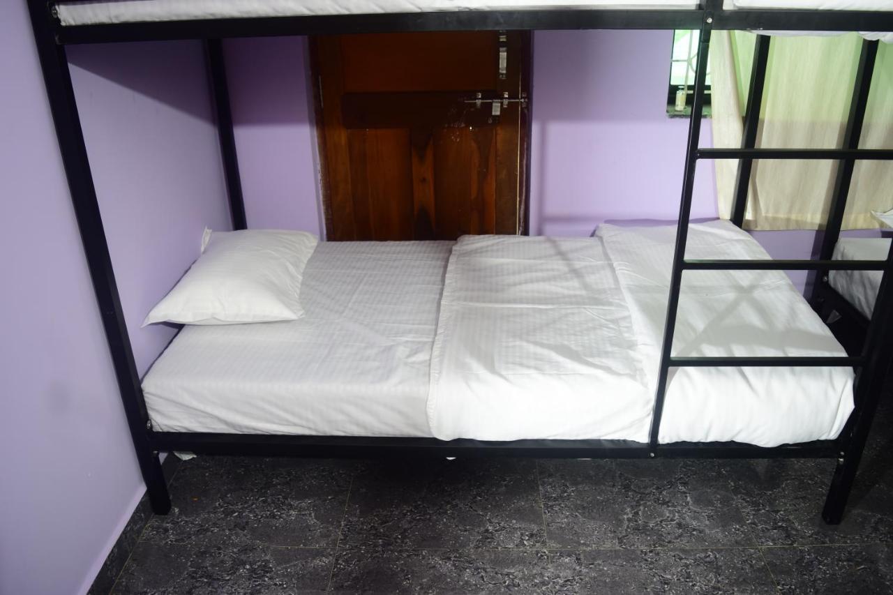 Spirithouse Hostel Арамбол Екстериор снимка