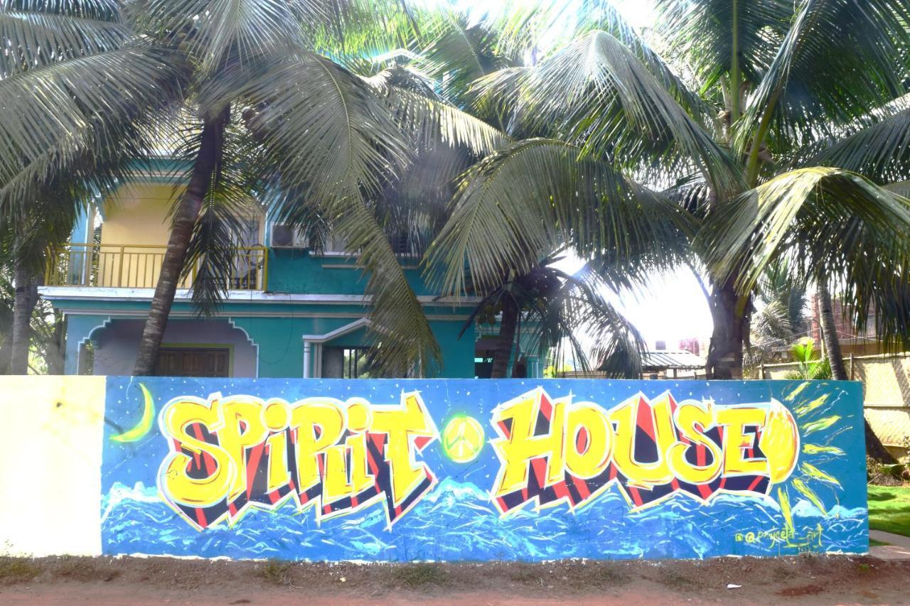 Spirithouse Hostel Арамбол Екстериор снимка