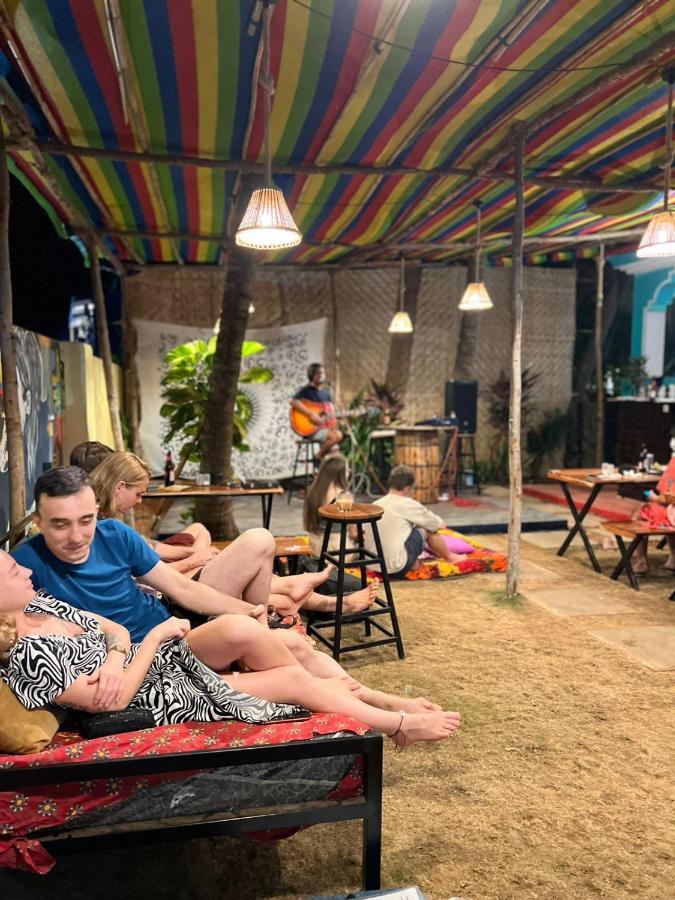Spirithouse Hostel Арамбол Екстериор снимка