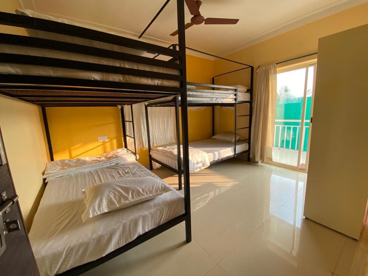 Spirithouse Hostel Арамбол Екстериор снимка